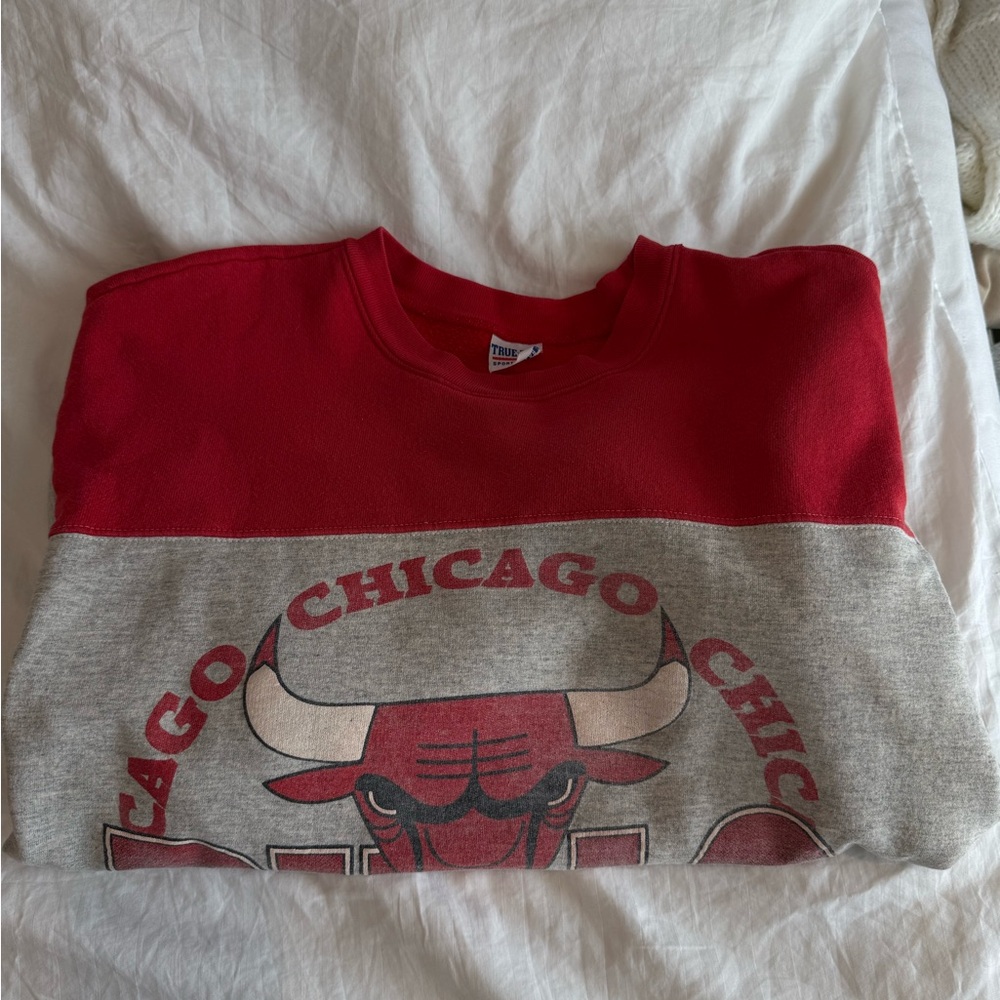 90s Vintage Chicago Bulls Crewneck Sweater